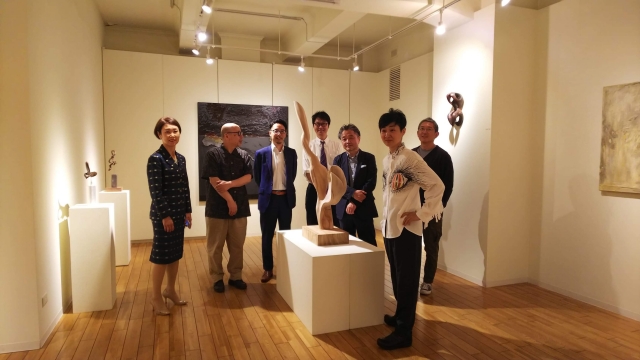 6月7日。木彫作家 西村建三さんの作品展を拝見させていただきました