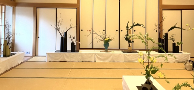 平安司所 嵯峨御流 第7回翔の会華展 - いけばな嵯峨御流（さがごりゅう）